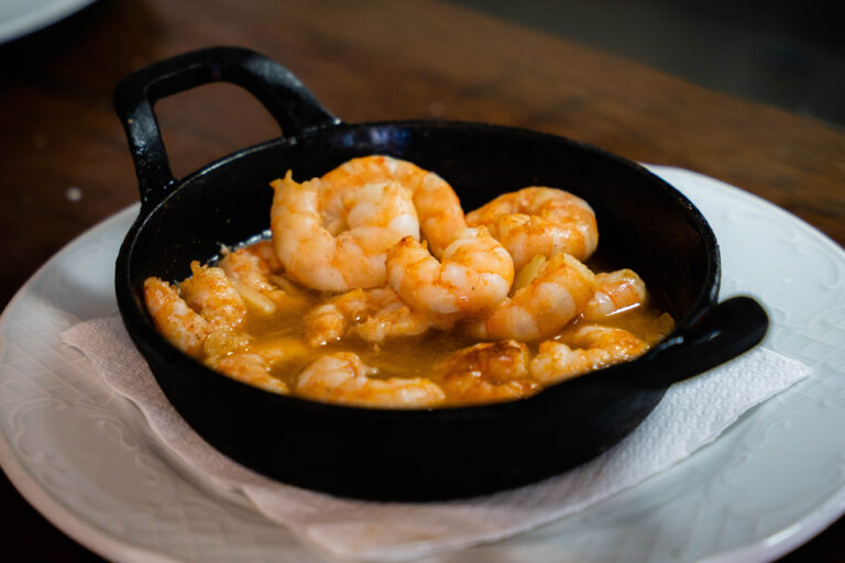 Gambas al pil pil en cazuela
